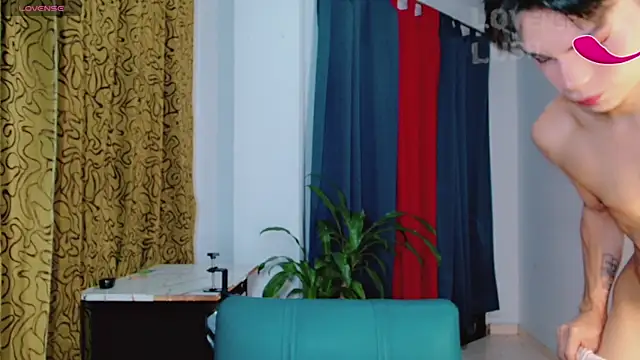 عرض كام femboykeene