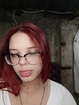 Chat XXX en directo de Luluu063i