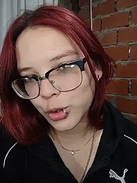 Sala de chat ao vivo de Luluu063i