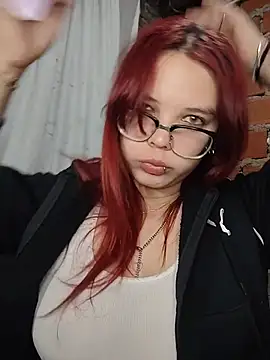 Chat XXX en directo de Luluu063i