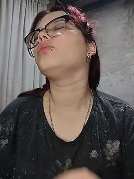 Luluu063i's Live Chat Room