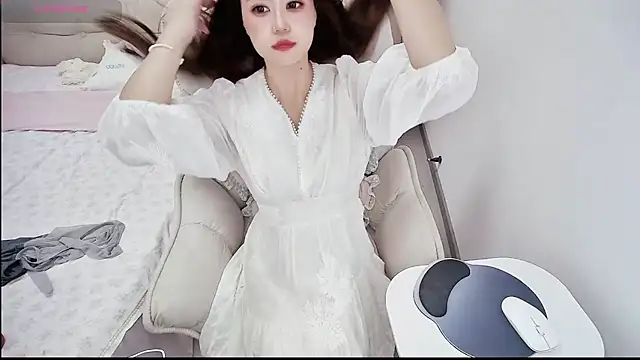 Feifei-cn – Naživo XXX chat