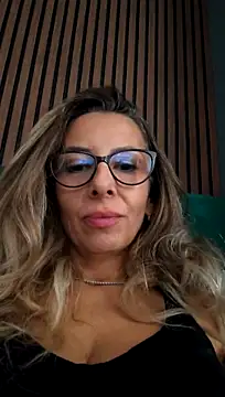 SukyGirl – Naživo XXX chat