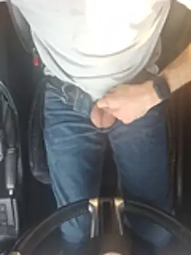 Spunwhiteboy317 Show Webcam