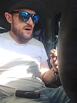 Spunwhiteboy317 网络视讯表演