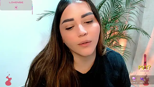 צ'אט XXX בשידור חי של Lucia_star__