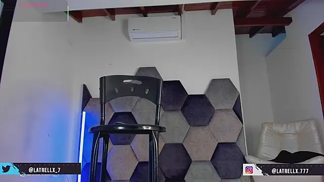 Chat XXX en directo de Latrellx7