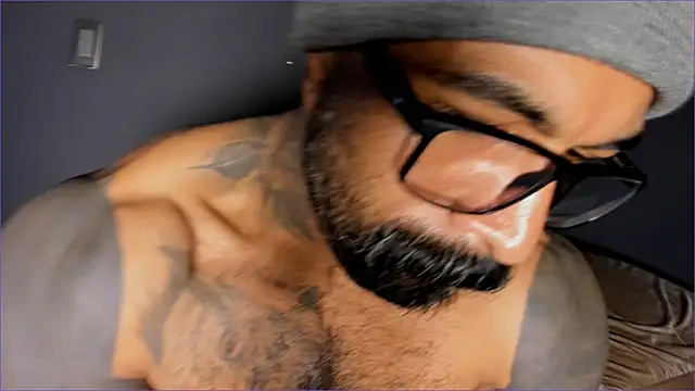 Show modela Brock_hurn1 na web-kameri