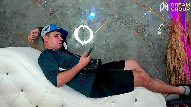 Yourslust_'s Webcam Show
