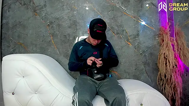 Yourslust_'s Webcam Show