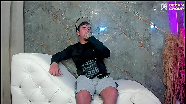 Yourslust_ Show Webcam