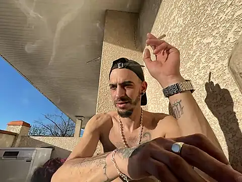 Show modela Rebeu313 na web-kameri