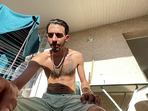 Pokazy przed kamerką – Rebeu313