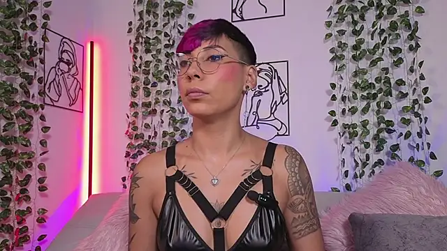 Czat XXX na żywo – MiaMorgan_