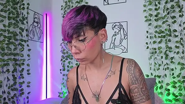 Czat XXX na żywo – MiaMorgan_