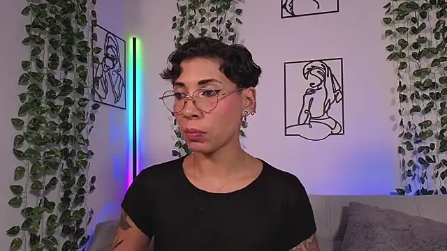 XXX chat uživo modela MiaMorgan_