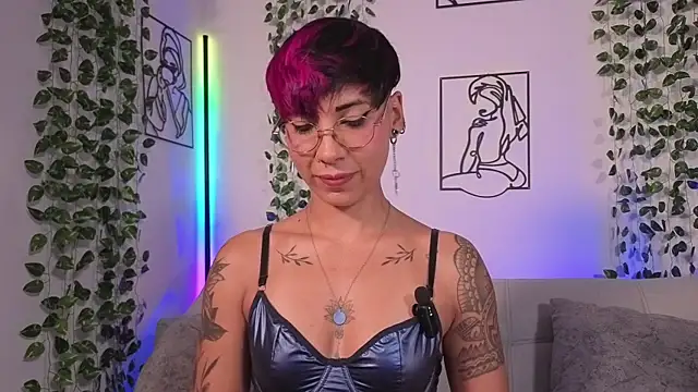 MiaMorgan_ Chat XXX in diretta