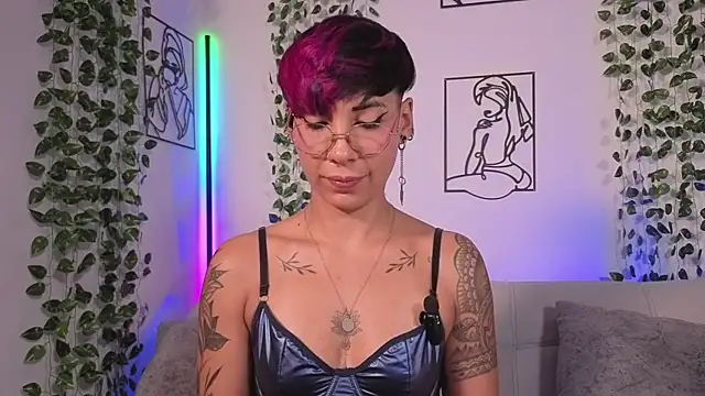 Živý XXX chat MiaMorgan_