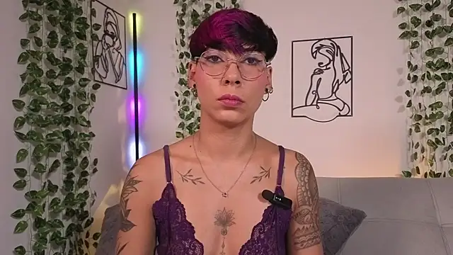MiaMorgan_ Adlı Modelin Canlı XXX Sohbeti