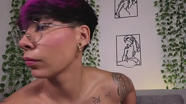 MiaMorgan_ live XXX chat