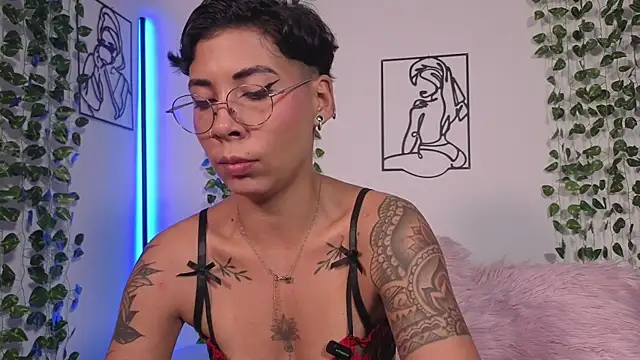 MiaMorgan_ Chat XXX in diretta