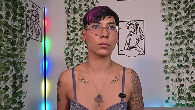 MiaMorgan_ Chat XXX in diretta