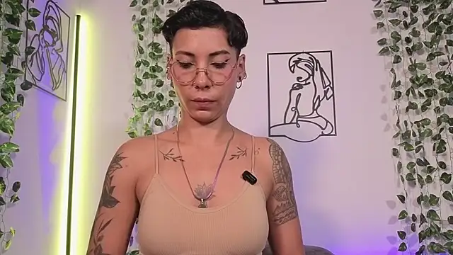 Chat XXX en directo de MiaMorgan_