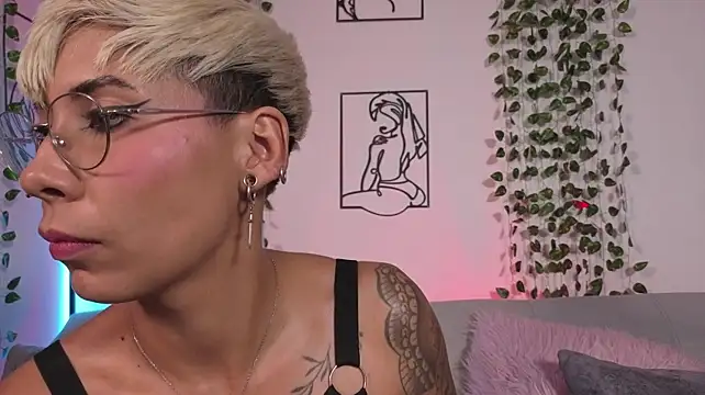 MiaMorgan_ Live XXX-Chat