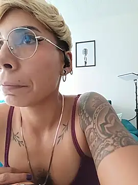 Czat XXX na żywo – MiaMorgan_