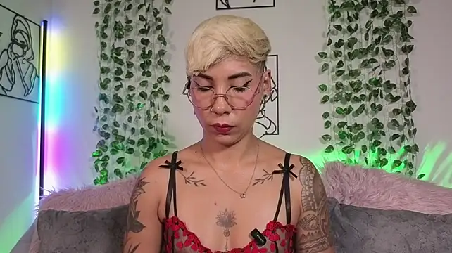 MiaMorgan_ Chat XXX in diretta