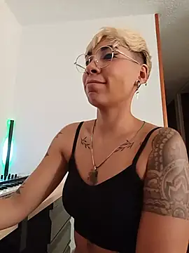MiaMorgan_ – Live XXX-chat