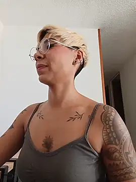 Czat XXX na żywo – MiaMorgan_