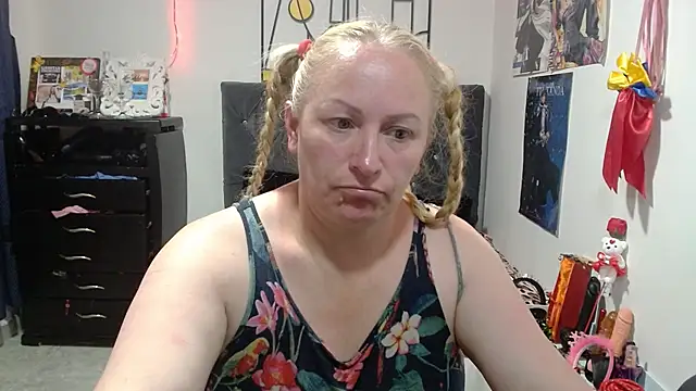 Chat XXX en directo de emperabigbootybigass