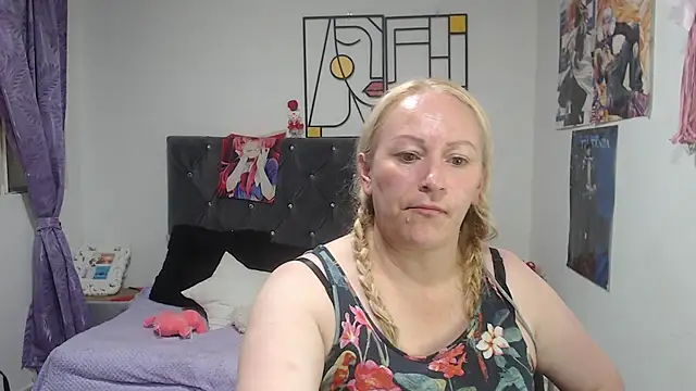 Živý XXX chat emperabigbootybigass