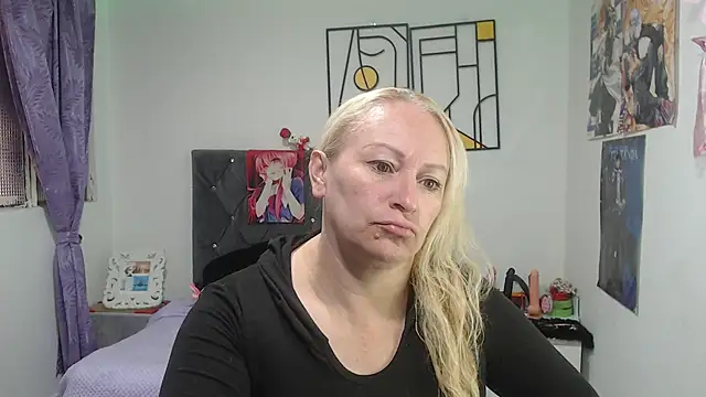 Chat XXX en directo de emperabigbootybigass