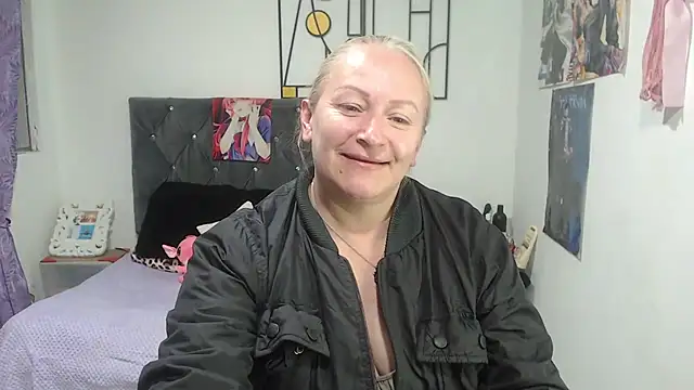 emperabigbootybigass Live XXX-chat