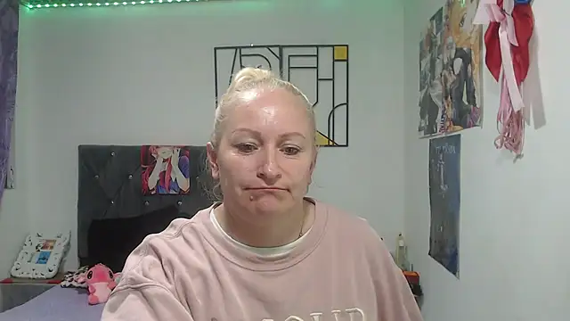 Czat XXX na żywo – emperabigbootybigass