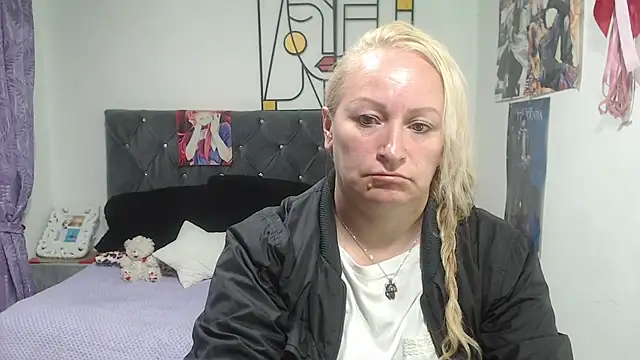 Chatroom XXX en direct de emperabigbootybigass