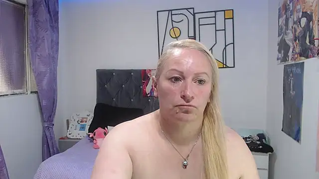 emperabigbootybigass Obrolan Langsung XXX