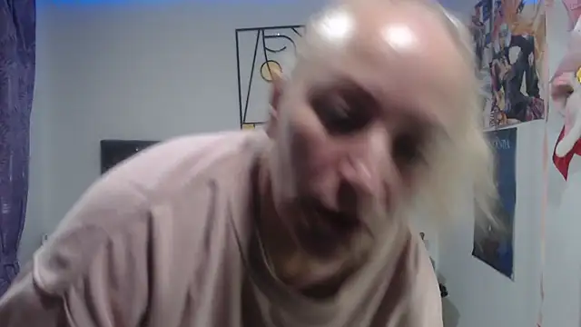 emperabigbootybigass' Live XXX Chat