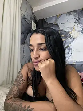 KatalinnaBrown's Live XXX Chat