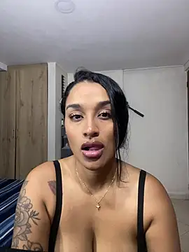 KatalinnaBrown – Live XXX-chat