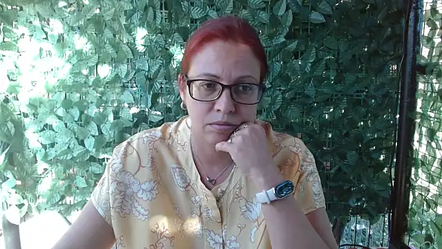 LadyHellene's Live XXX Chat