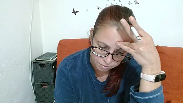 LadyHellene's Live XXX Chat