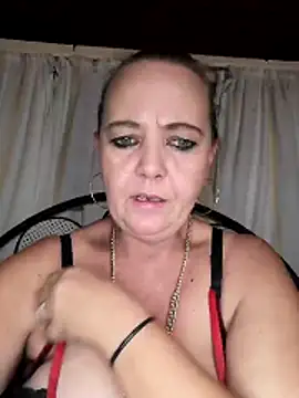 Chat +18 de Kimmyb777 ao vivo