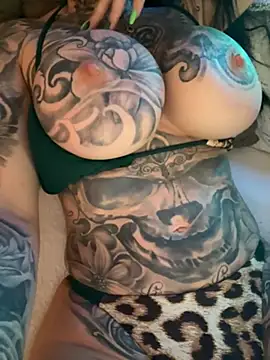 Show de MeganWitch na webcam