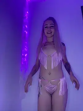 Katherinabby33 Adlı Modelin Web Kamerası Şovu