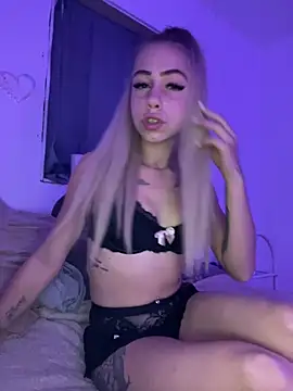 Katherinabby33 webkamerás műsora