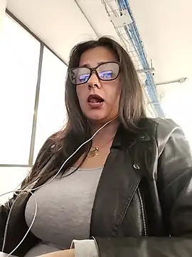 Chatroom XXX en direct de brianna02