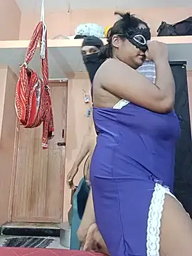 sakthivel27 Show in webcam
